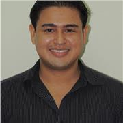 Profesor e ingeniero imparte clases de matemáticas e inglés